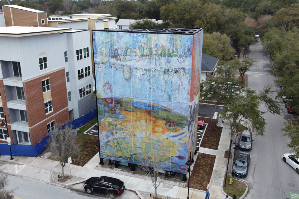 Graffiti parking building